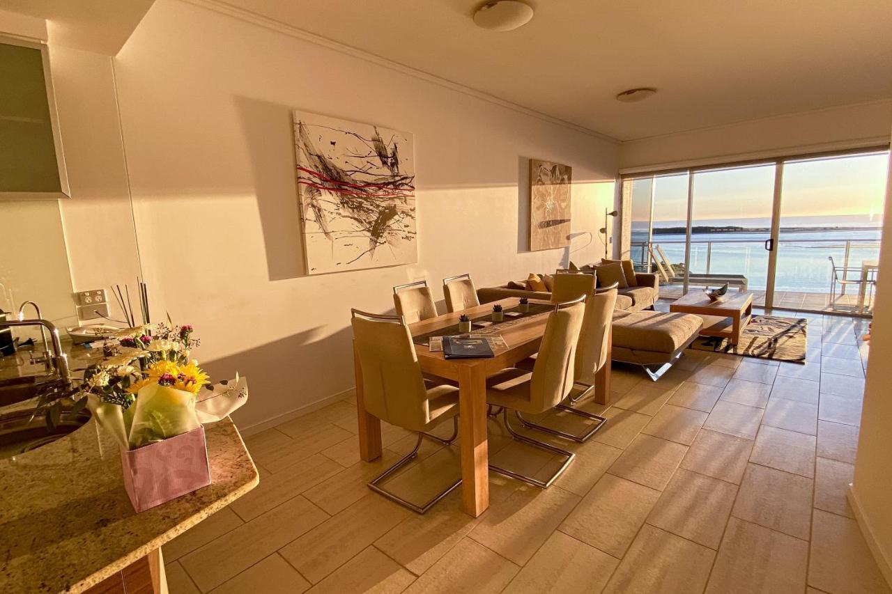 Waves Maroochy River Maroochydore Exterior foto